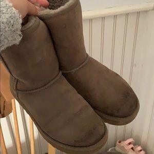Ugg II Rare color